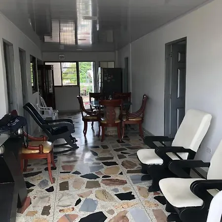 Pensión Maja 2 *